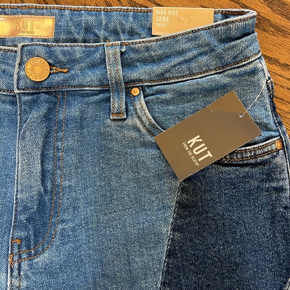 Women's KUT from the Kloth Jane High Rise Fray Jean Shorts - Picture 2 of 9